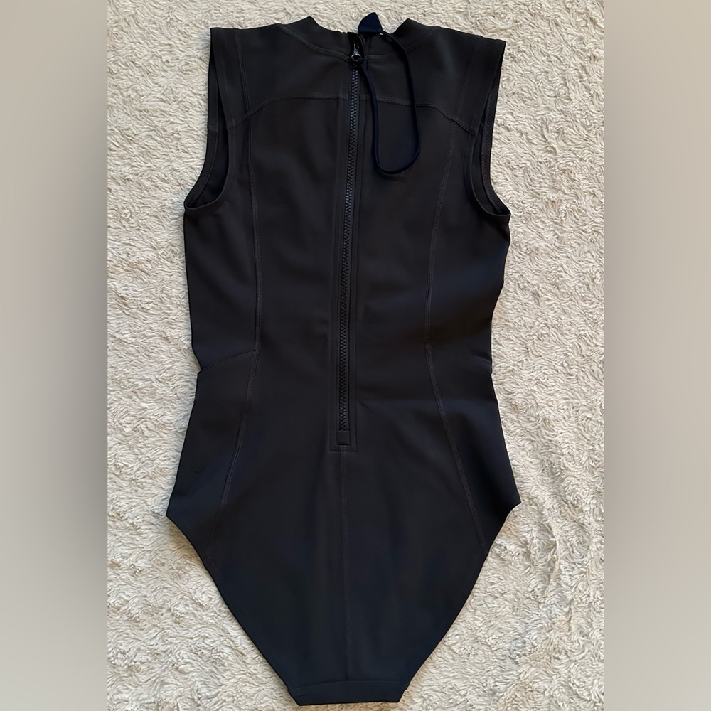 Lululemon Zip-Back Paddle Suit in Obsidian NWT - Picture 3 of 11